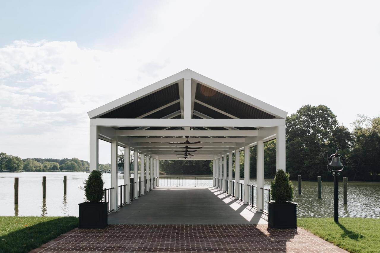 The Oaks Waterfront Hotel セント・マイケルズ エクステリア 写真